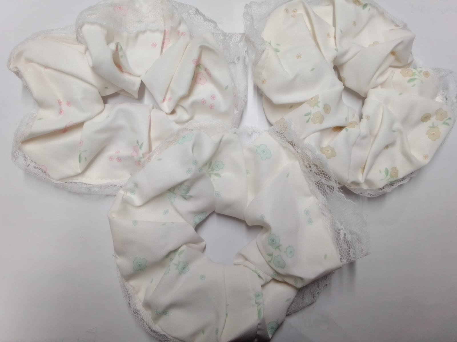 Korean-Style High-Grade Satin bowl Hair Band Simple ( মেয়েদের মাথার চুলের ব্যান্ড ) - https://www.upokar24.com